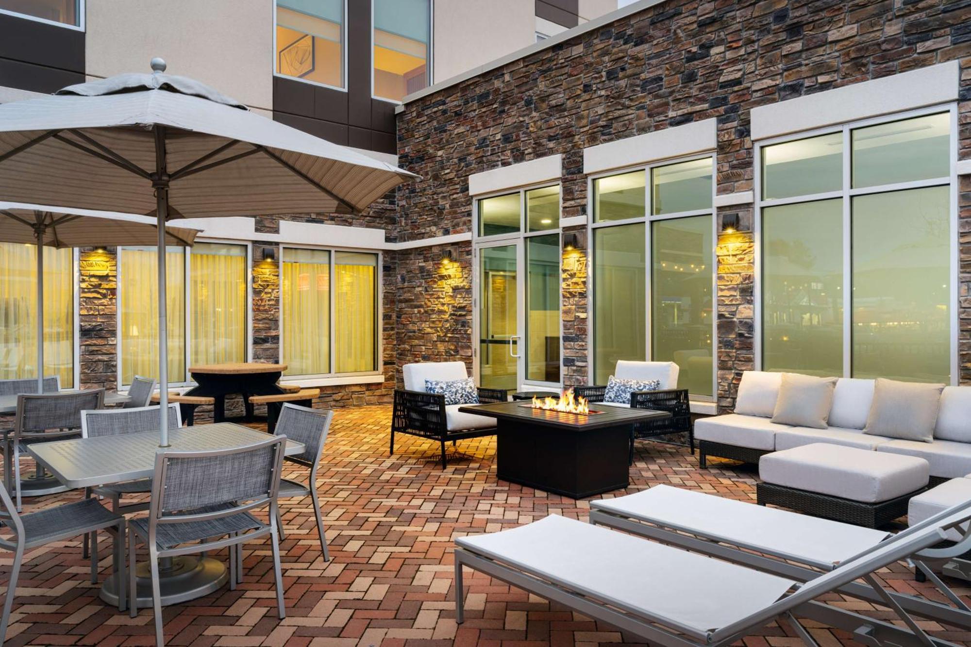 Hyatt Place Canton Lake Cable Eksteriør billede
