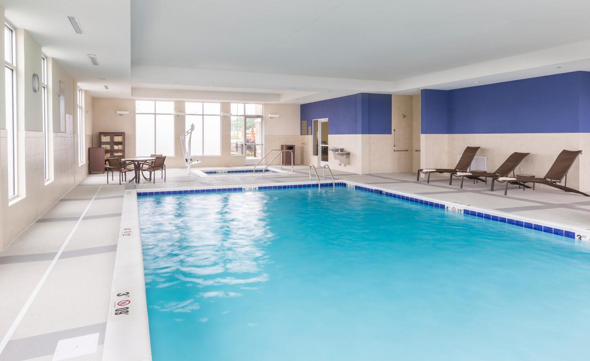 Hyatt Place Canton Lake Cable Eksteriør billede